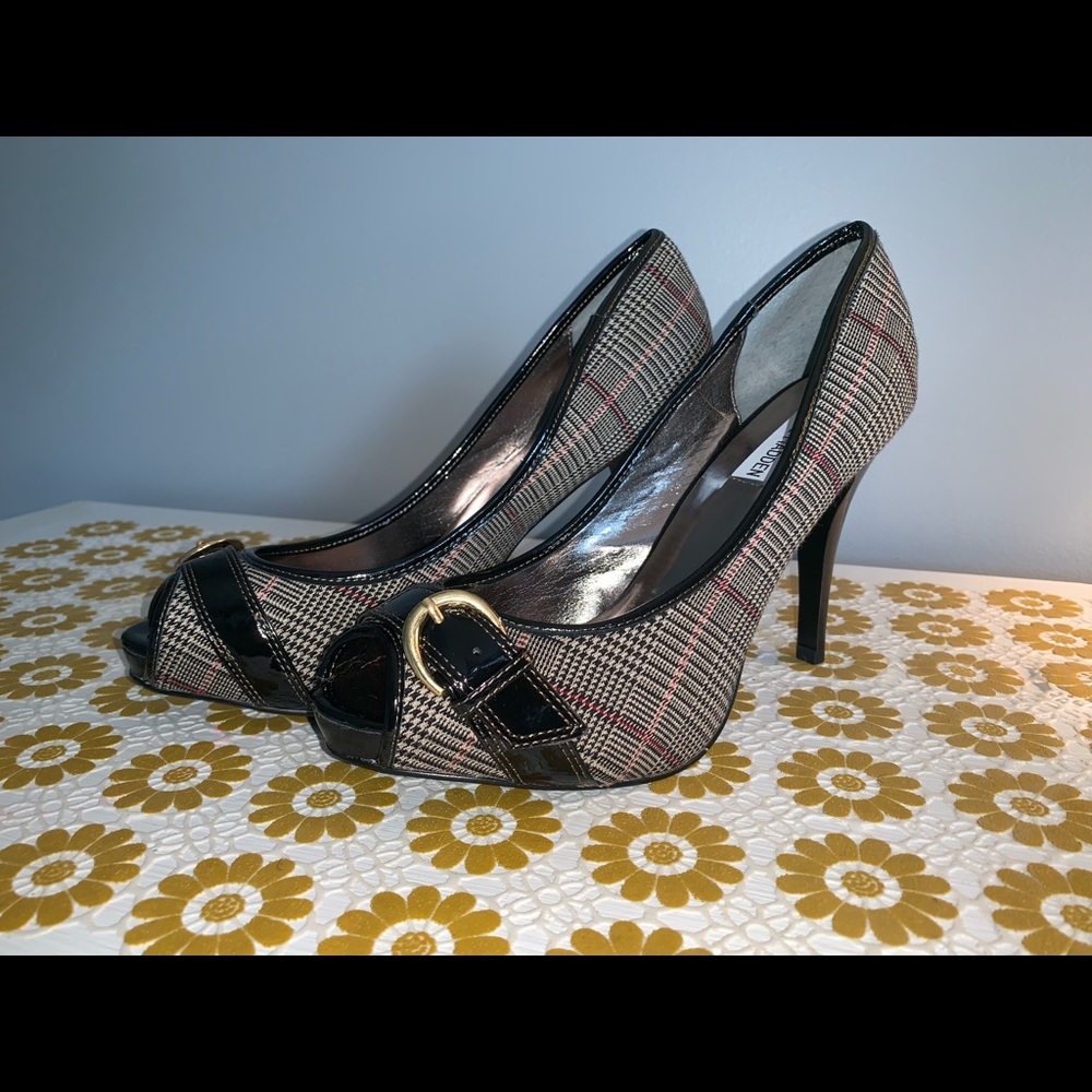 Plaid heels